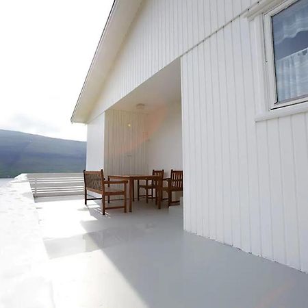 Апартаменти Liljulon - Views - Location Ljosa Екстер'єр фото